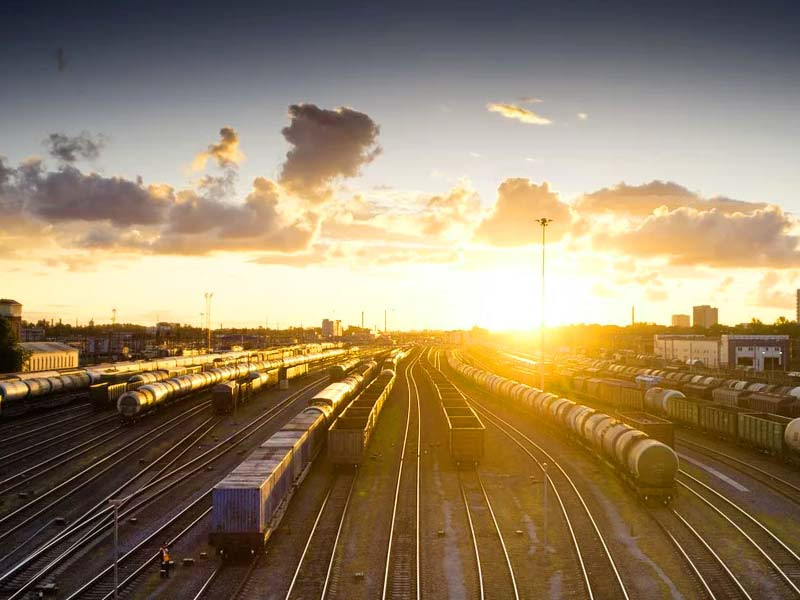 Оплата и доставка Доставка, поезда, солнце на горизонте